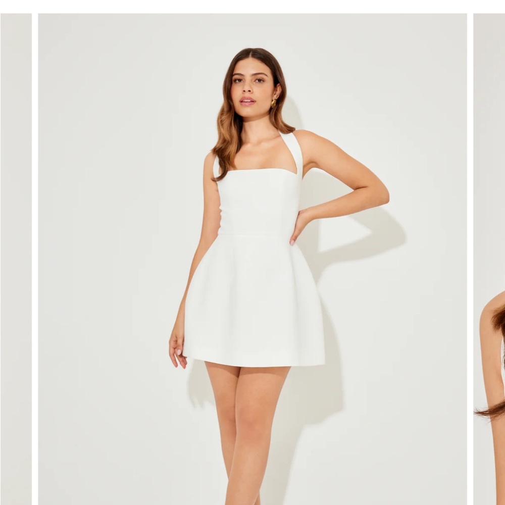 Chic Strapless Cream Dress